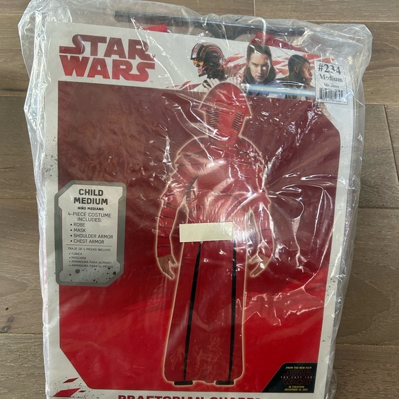 Amscan Star Wars Praetorian Guard child costume. NWT medium - Picture 2 of 3